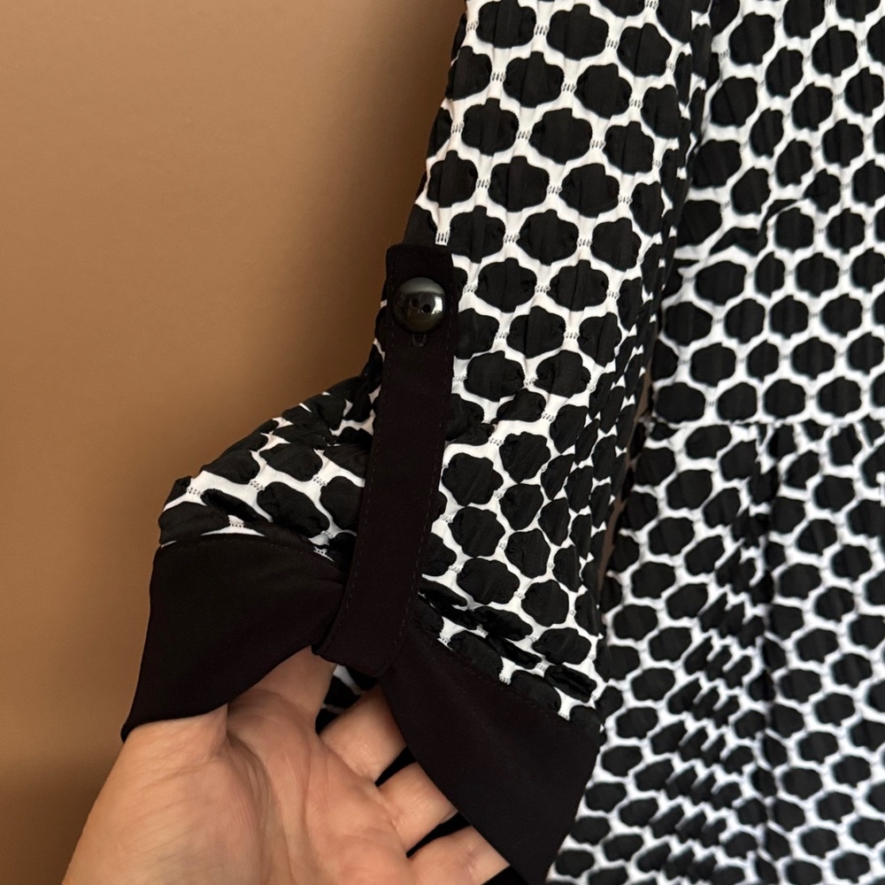Joseph Ribkoff Monochrome Patterned Blazer - Picture 7 of 8